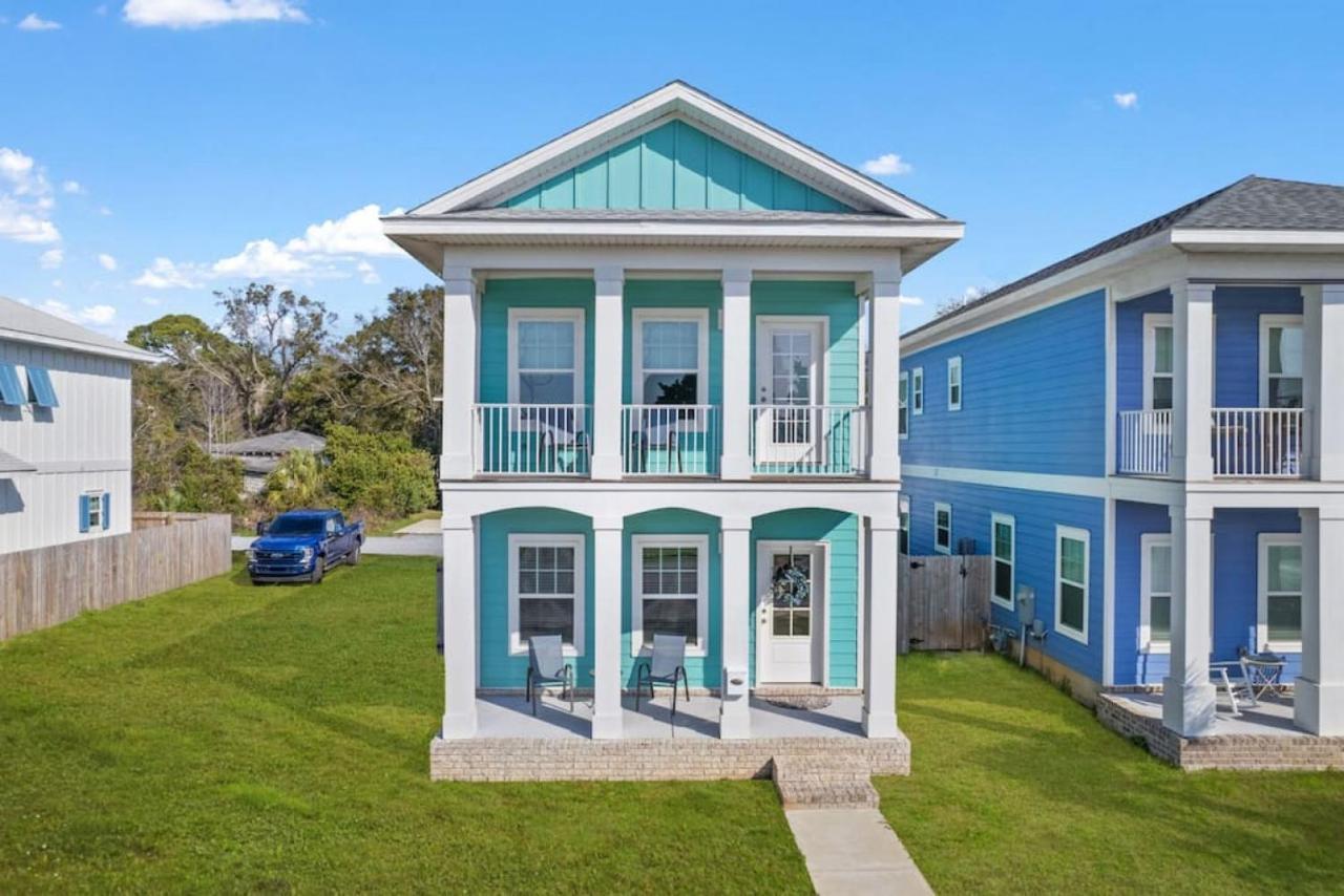 Walk To Downtown Seafood Market Bay Views Pensacola Bagian luar foto